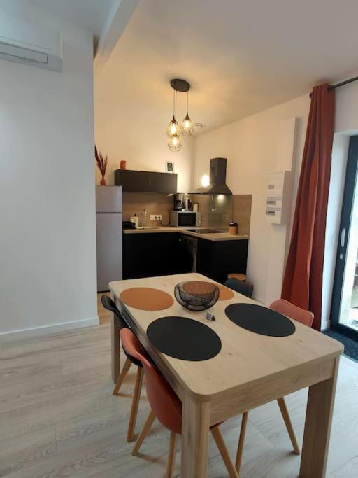 Au Coeur Des Vignes Moulin A Vent Apartman La Chapelle-de-Guinchay Kültér fotó
